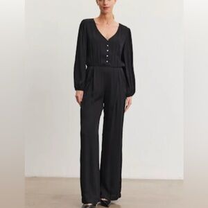 NWT Black Velvet by Graham & Spencer “Aralia” Jumpsuit Sz Small